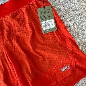 BNWT REI Swiftland 7” Run Short in Solar Red